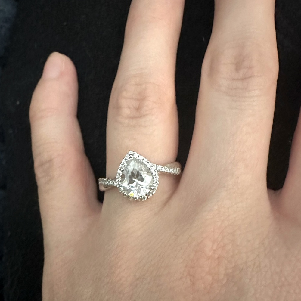 Simulated diamond (CZ) 4 ctw engagement ring, silver plated, twisted band